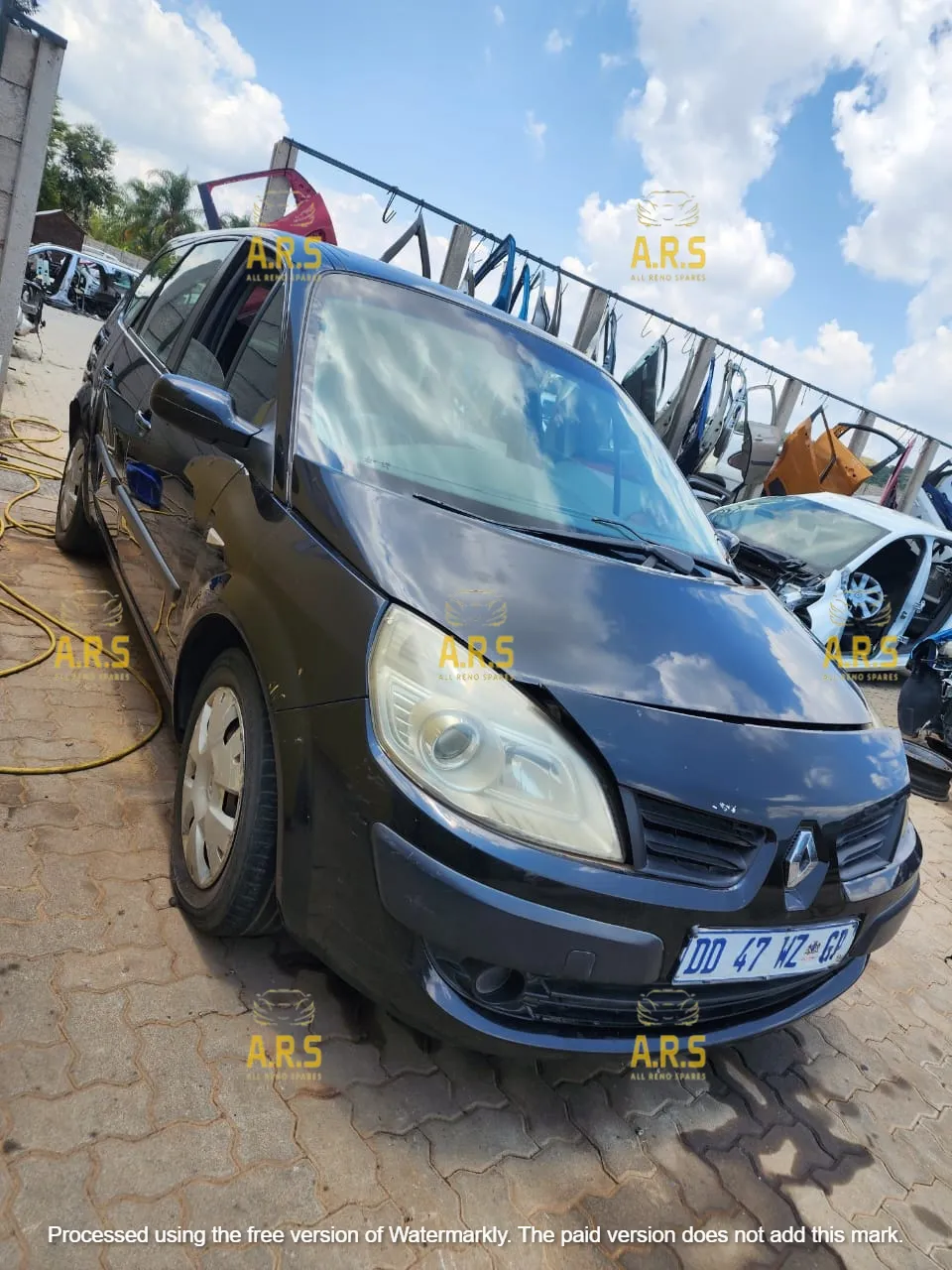 2009 Renault Megane view 2