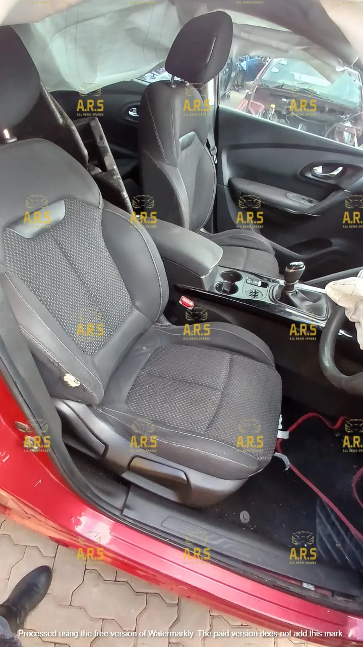 2017 Renault Kadjar X25EXLOG view 8