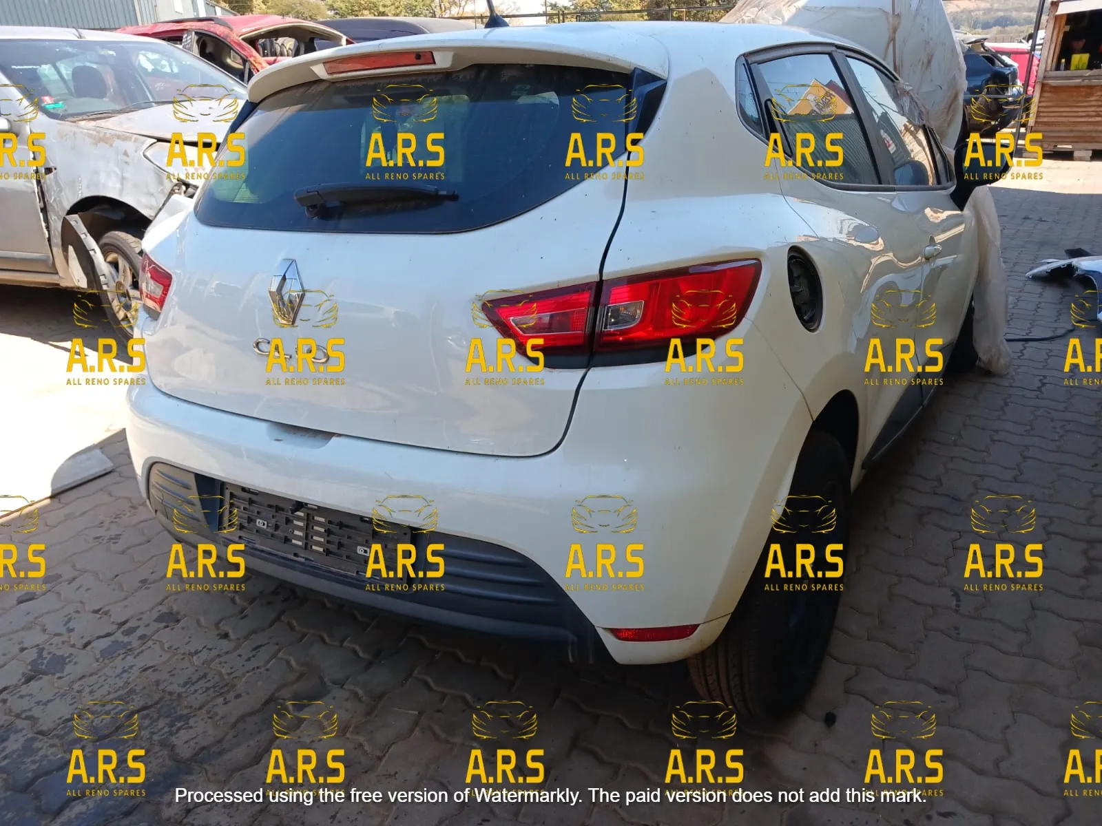 2019 Renault Clio view 4