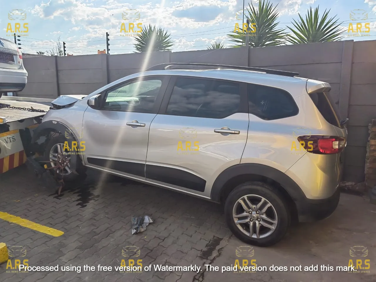 2020 Renault Triber view 2