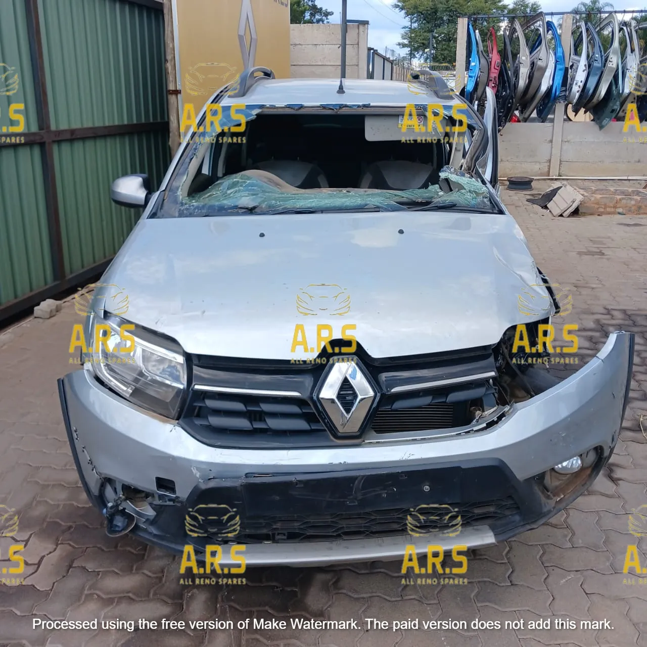 2017 Renault Sandero view 4