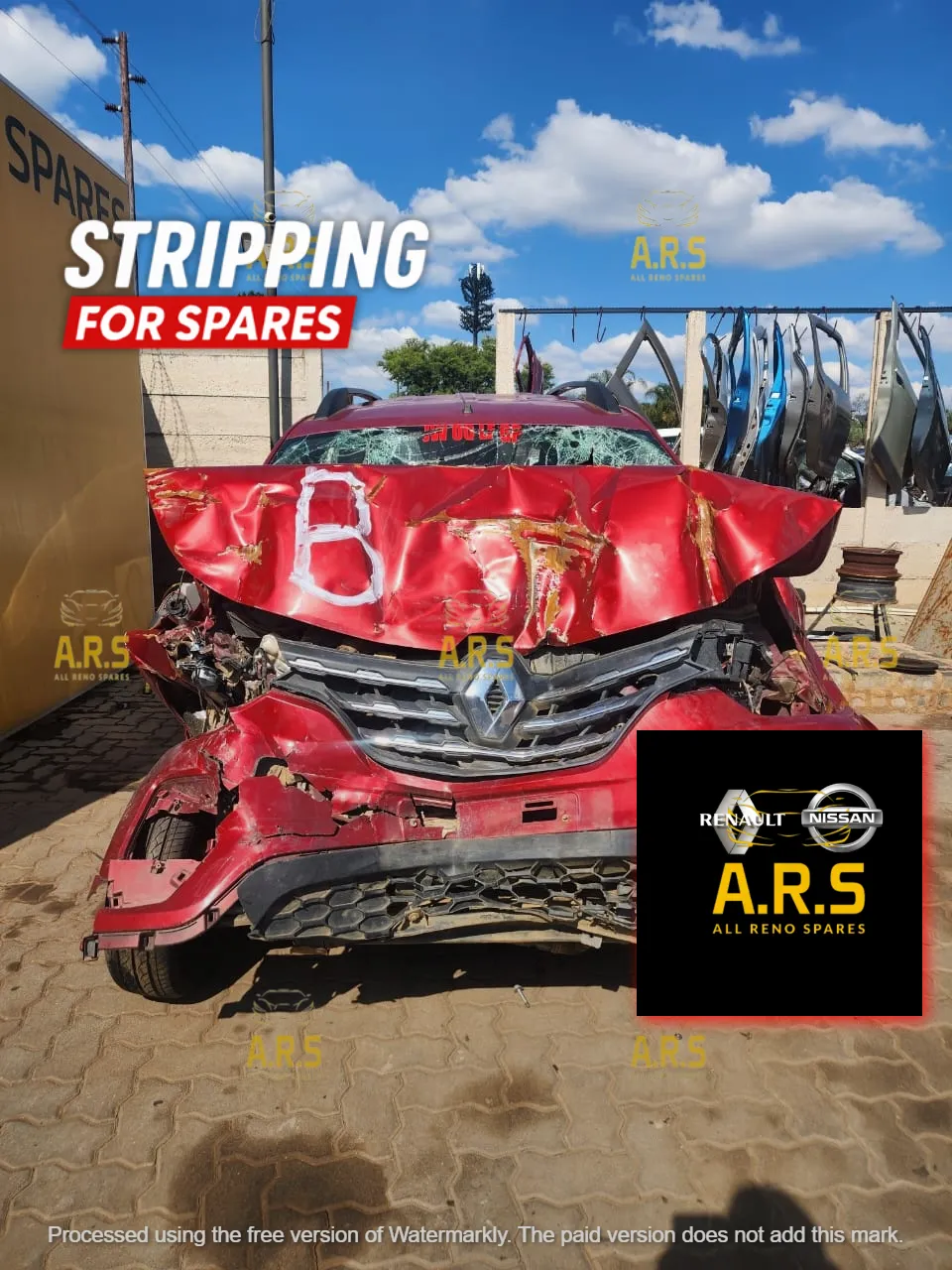 2020 Renault Triber thumbnail 1