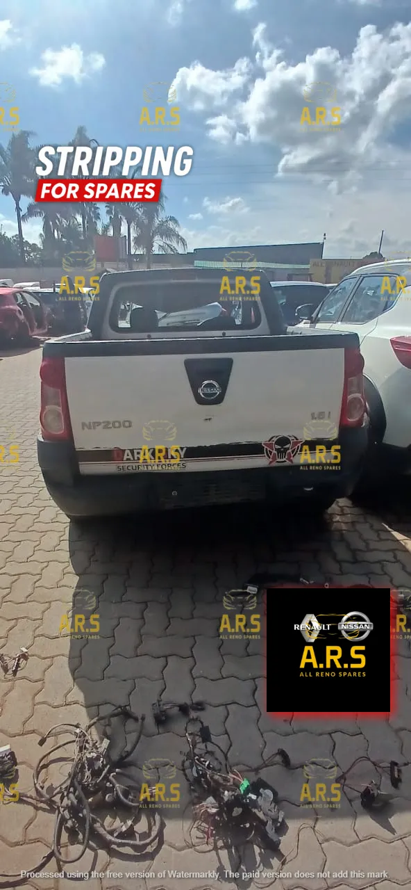 2012 Nissan NP200