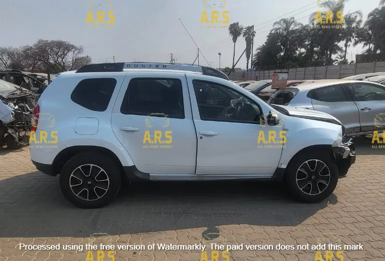 2017 Renault Duster view 2