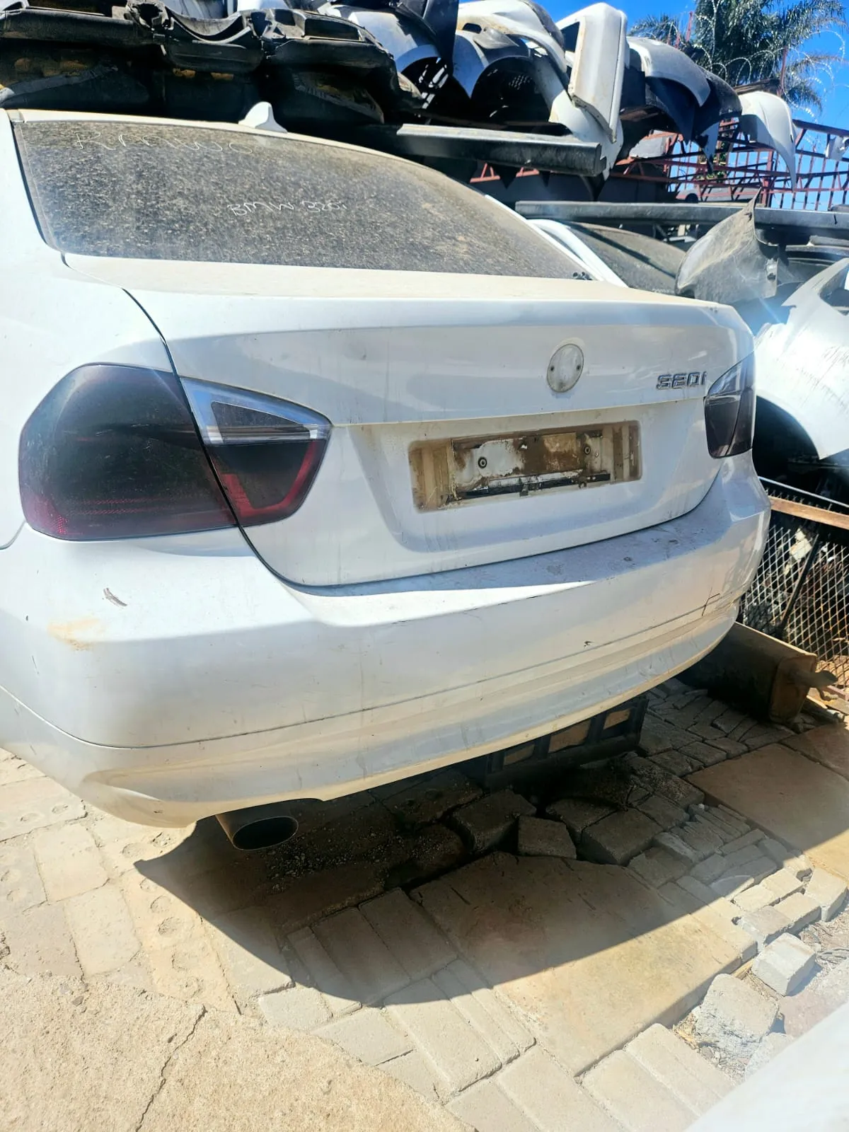 2005 BMW 3 Series  view 4