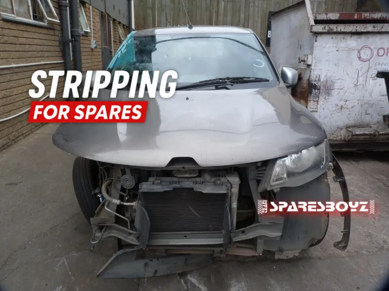 2017 Renault Kwid B4DA Stripping For Spares