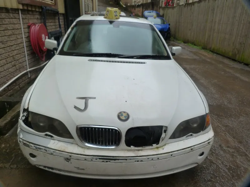 2000 BMW 325i 2.5 E46