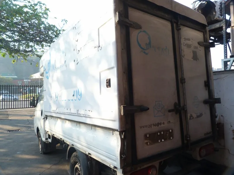 2004 Hyundai H100 Bakkie view 4