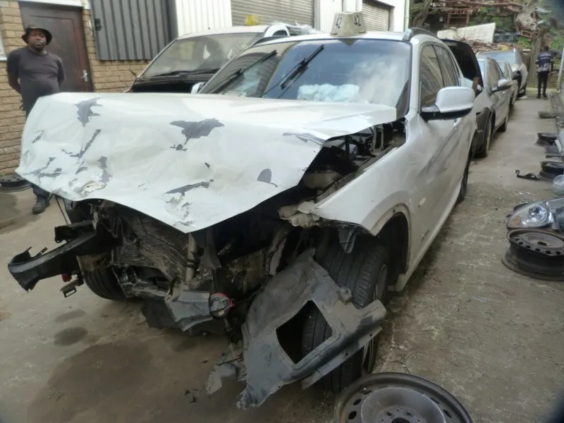 2012 BMW X1 view 2