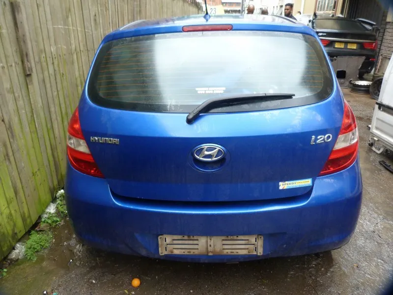 2010 Hyundai i20 1.4 view 4