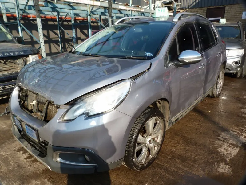 2015 Peugeot 2008 view 3