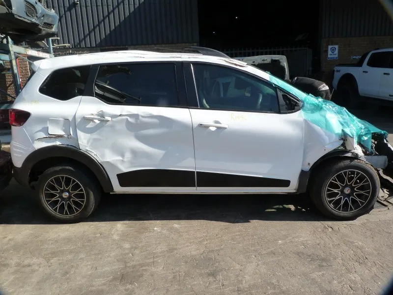 2024 Renault Triber view 5