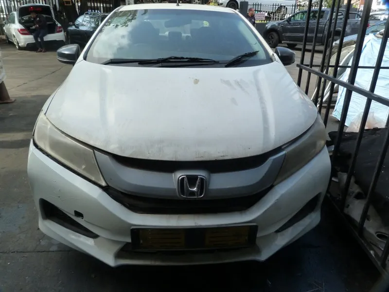 2014 Honda Ballade view 2