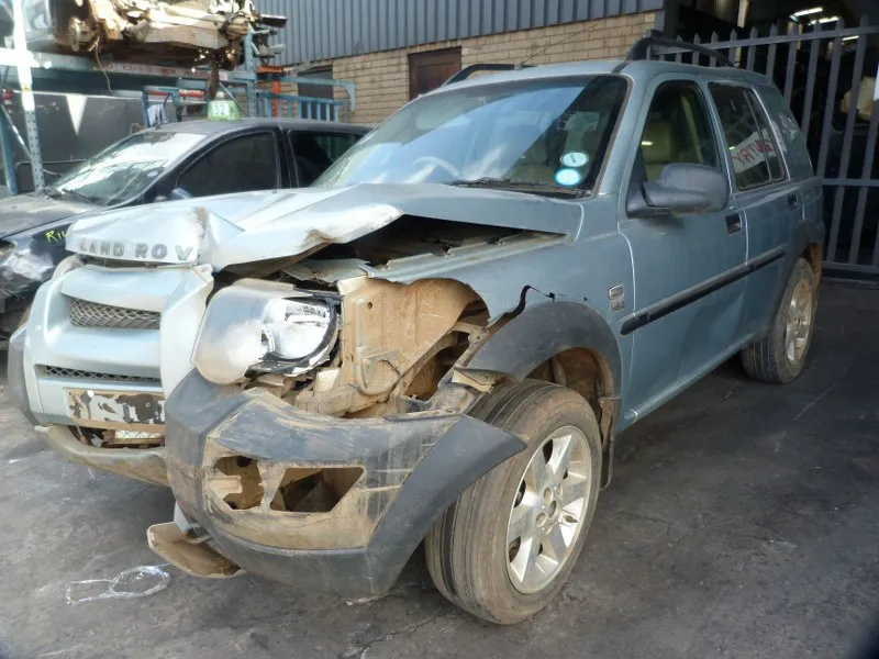 2006 Land Rover Freelander view 2