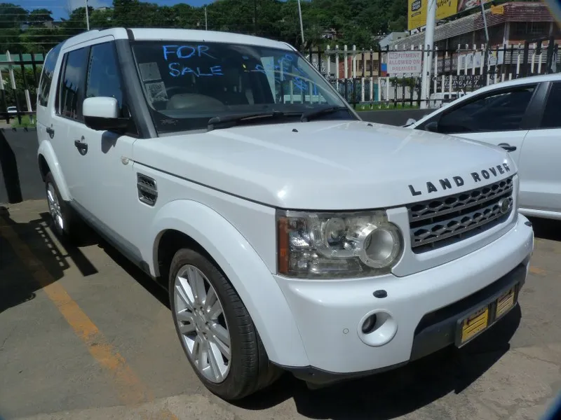 2010 Land Rover Discovery 4 view 6