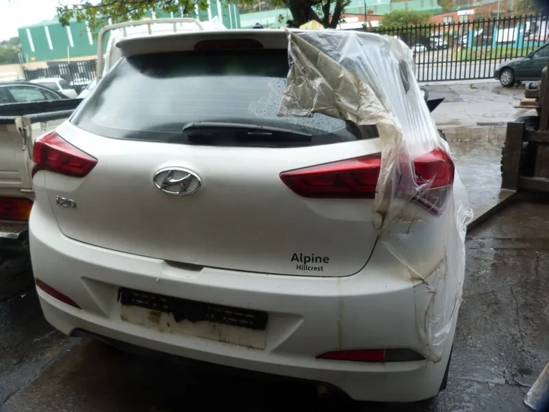 2016 Hyundai i i20 1.2 Motion view 4