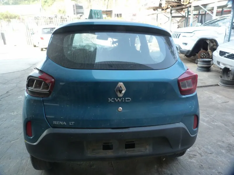2023 Renault Kwid 1.0 Dynamique Manual view 5