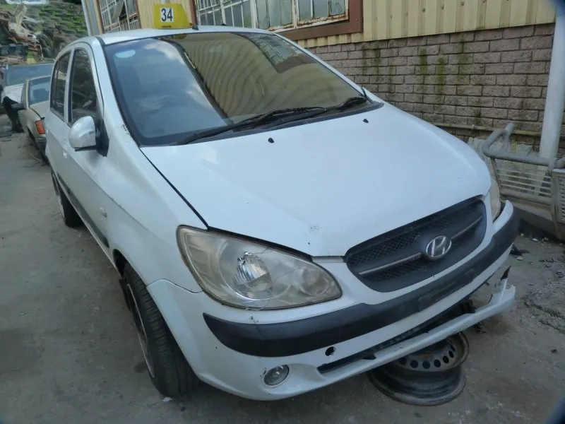 2011 Hyundai Getz view 3