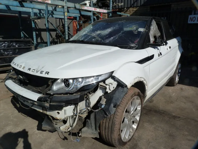 2014 Land Rover Range Rover Evoque view 2