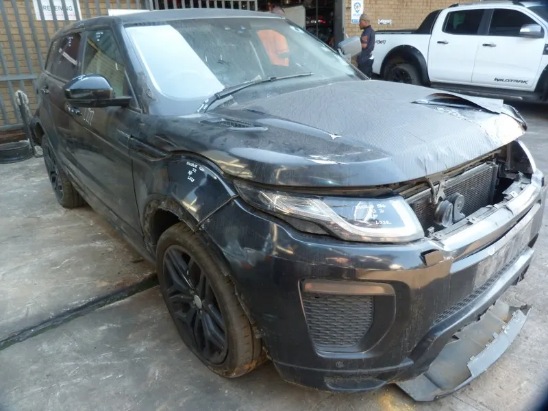 2016 Land Rover Range Rover Evoque view 3