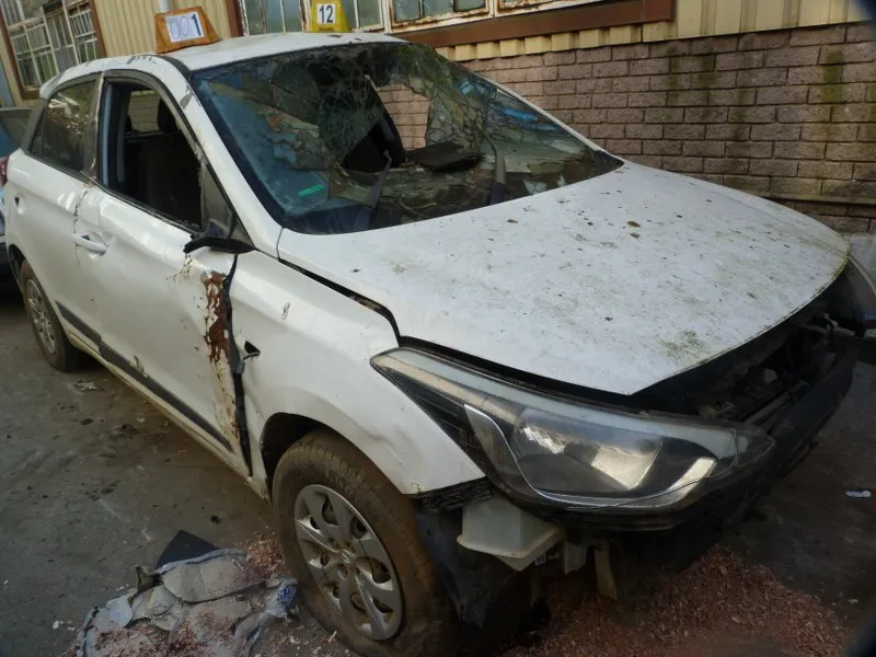 2015 Hyundai i20 view 2