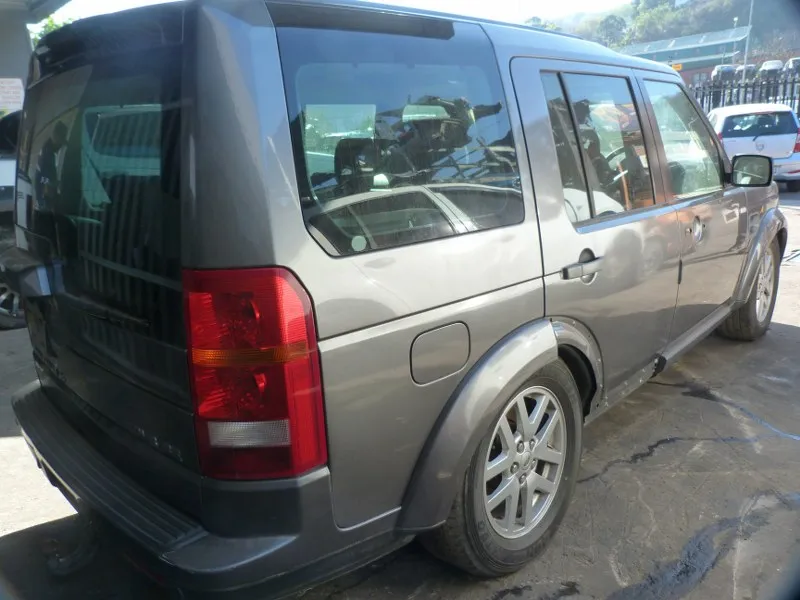 2009 Land Rover Discovery 3 view 5