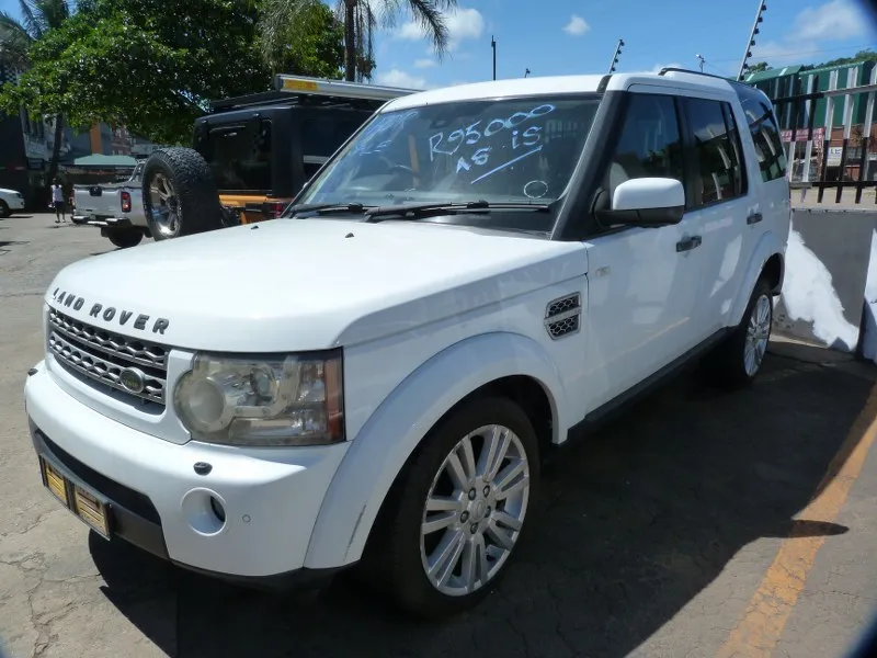 2010 Land Rover Discovery 4 view 7