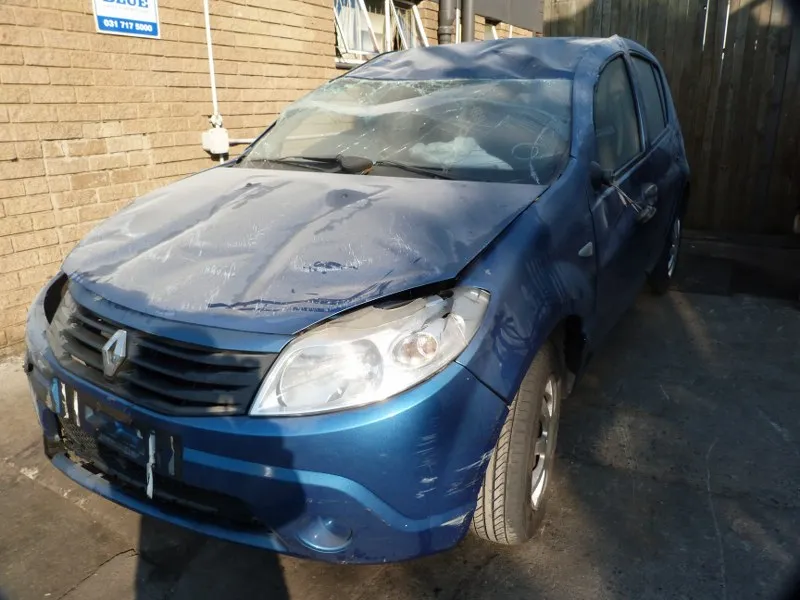 2012 Renault Sandero view 2