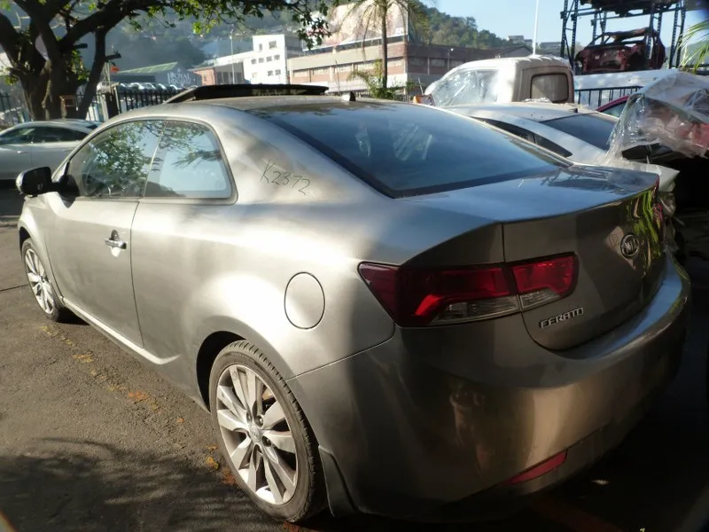 2011 Kia Cerato view 5