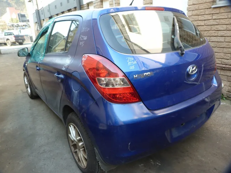 2011 Hyundai i20 view 5