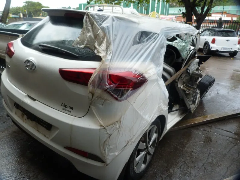 2016 Hyundai i i20 1.2 Motion view 5