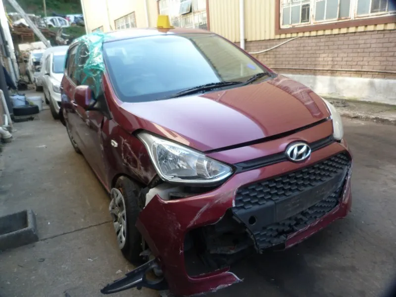 2015 Hyundai Grand i10 view 2