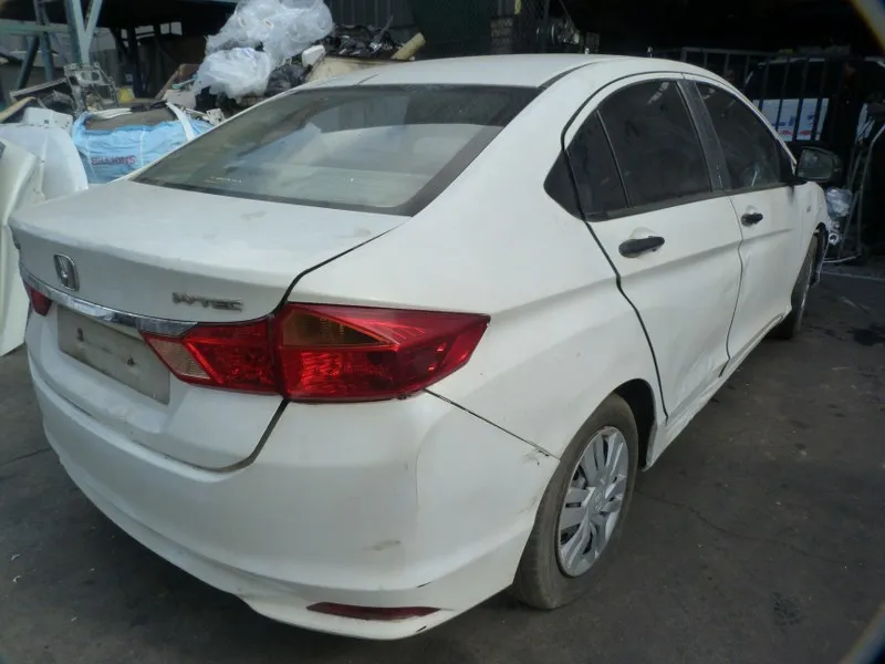 2014 Honda Ballade view 5