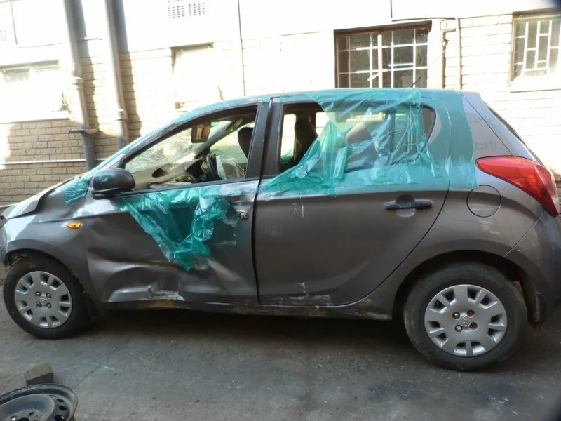 2012 Hyundai i20 view 4