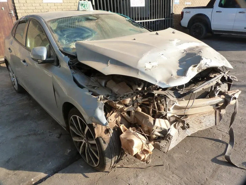2018 Volvo V40 view 2