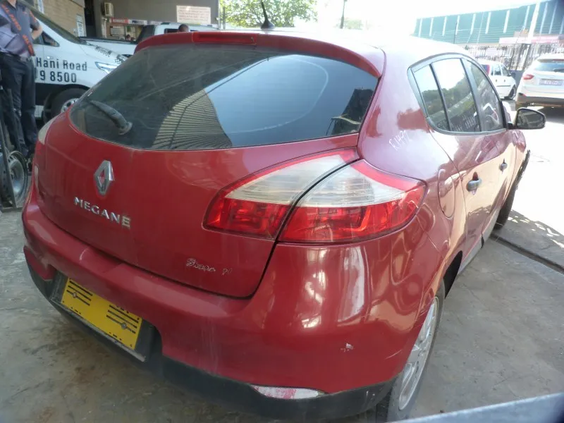 2012 Renault Megane view 5