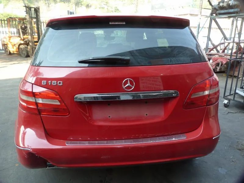 2013 Mercedes-Benz B180 W246 1.8 AT view 5