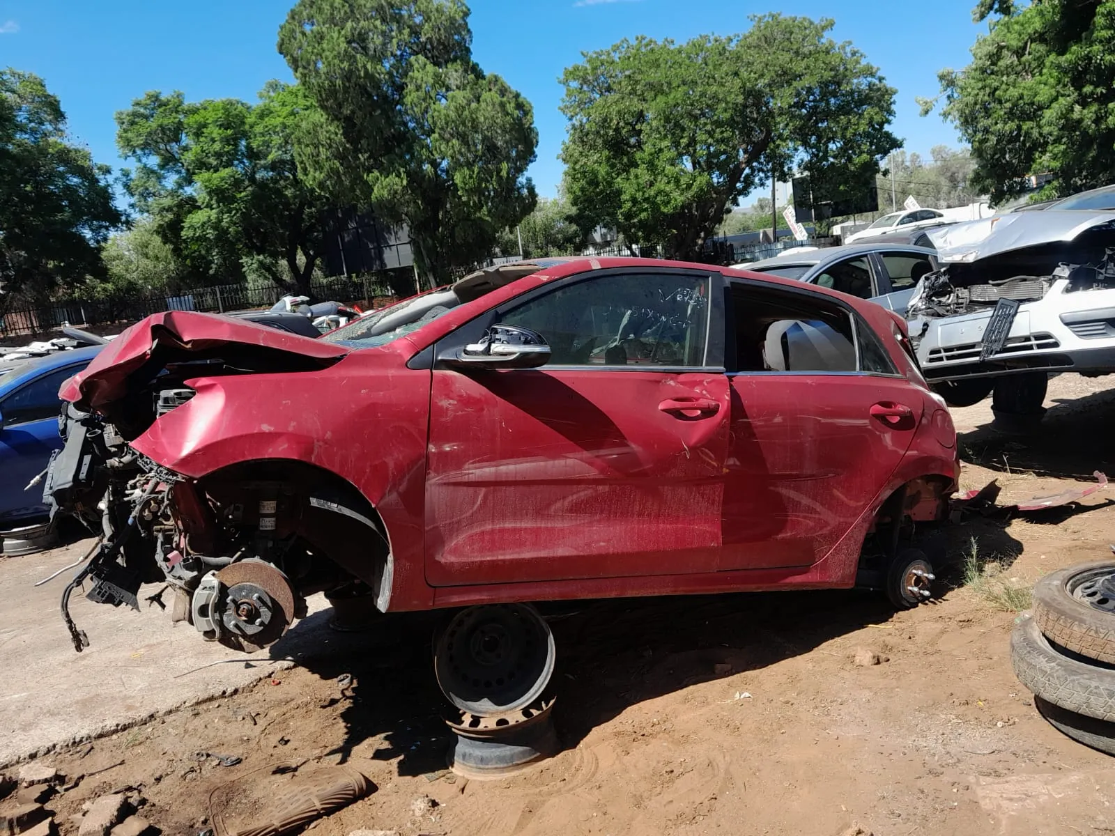 2019 Kia Rio  view 4