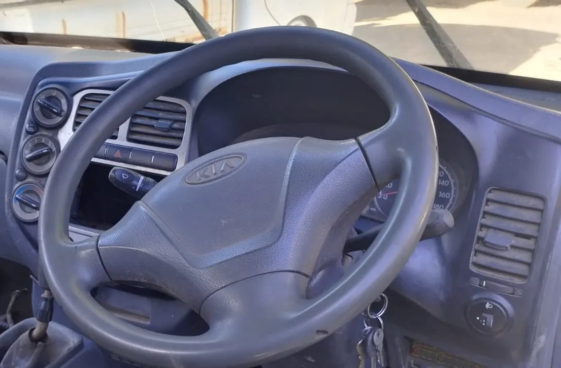 2010 Kia K-Series Pick-Up view 5