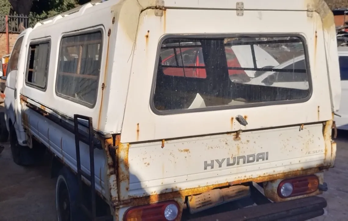 2009 Hyundai H100 Bakkie view 9