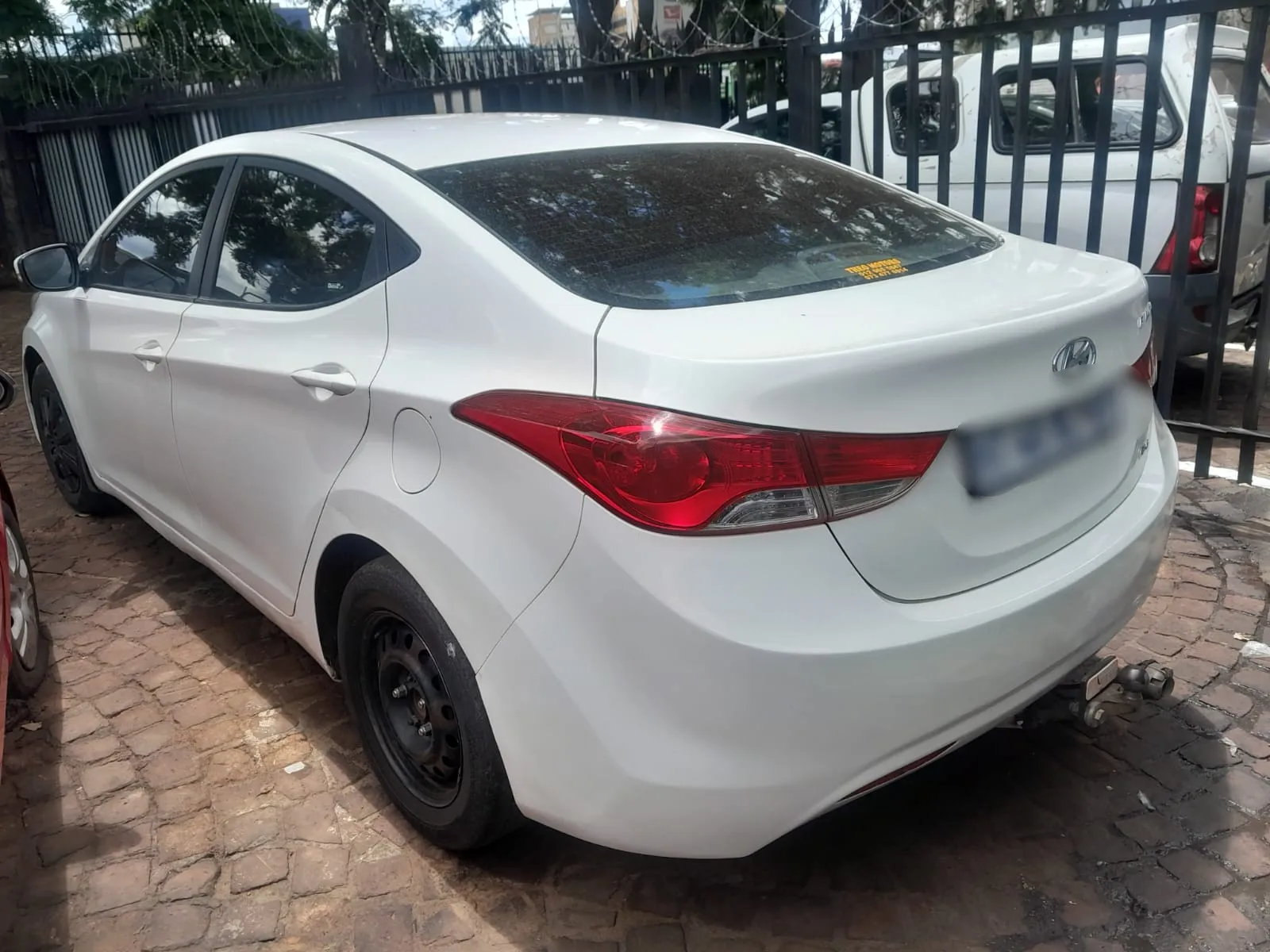 2014 Hyundai Elantra G4FJ view 2