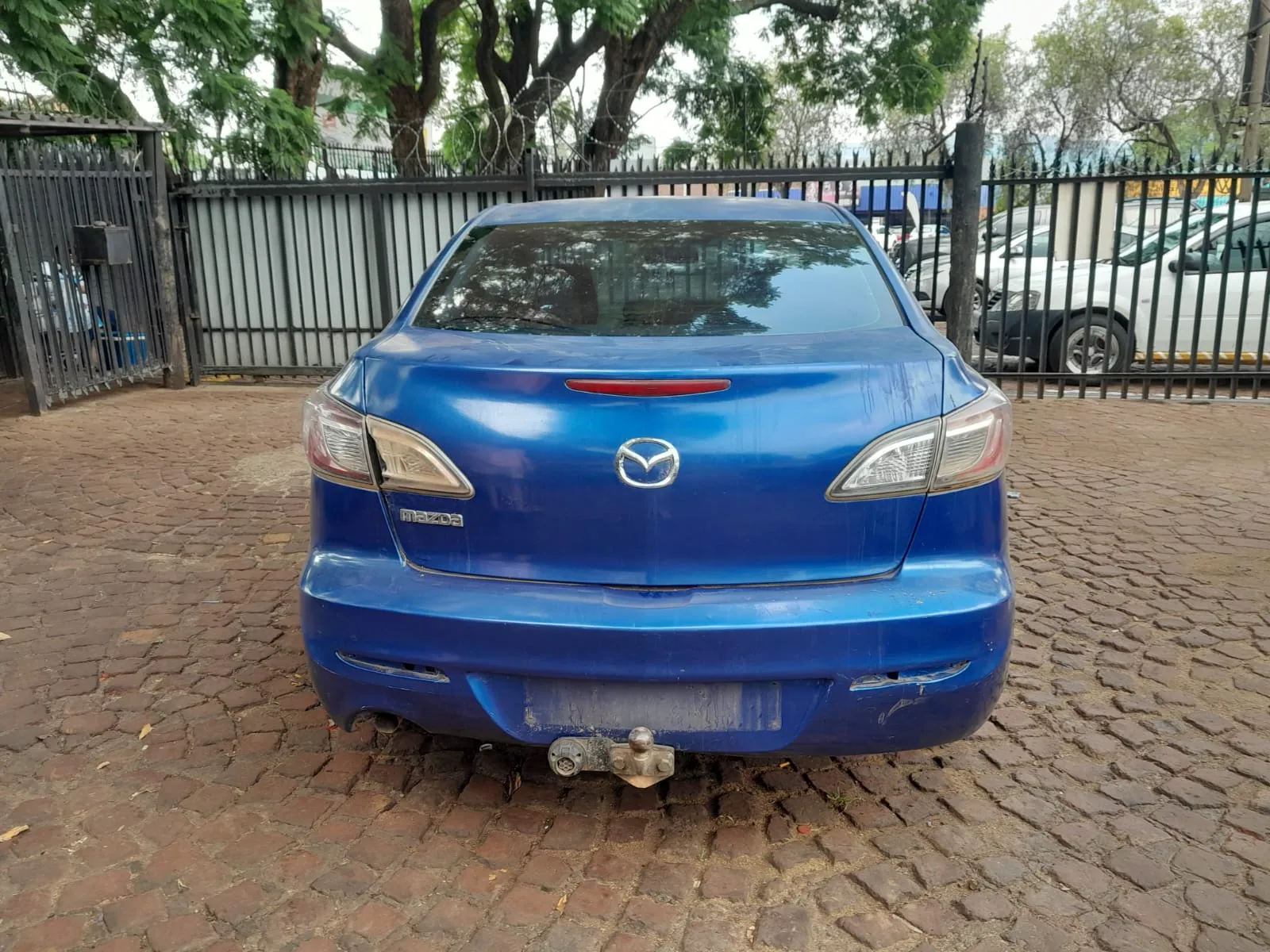 2011 Mazda 3  view 5