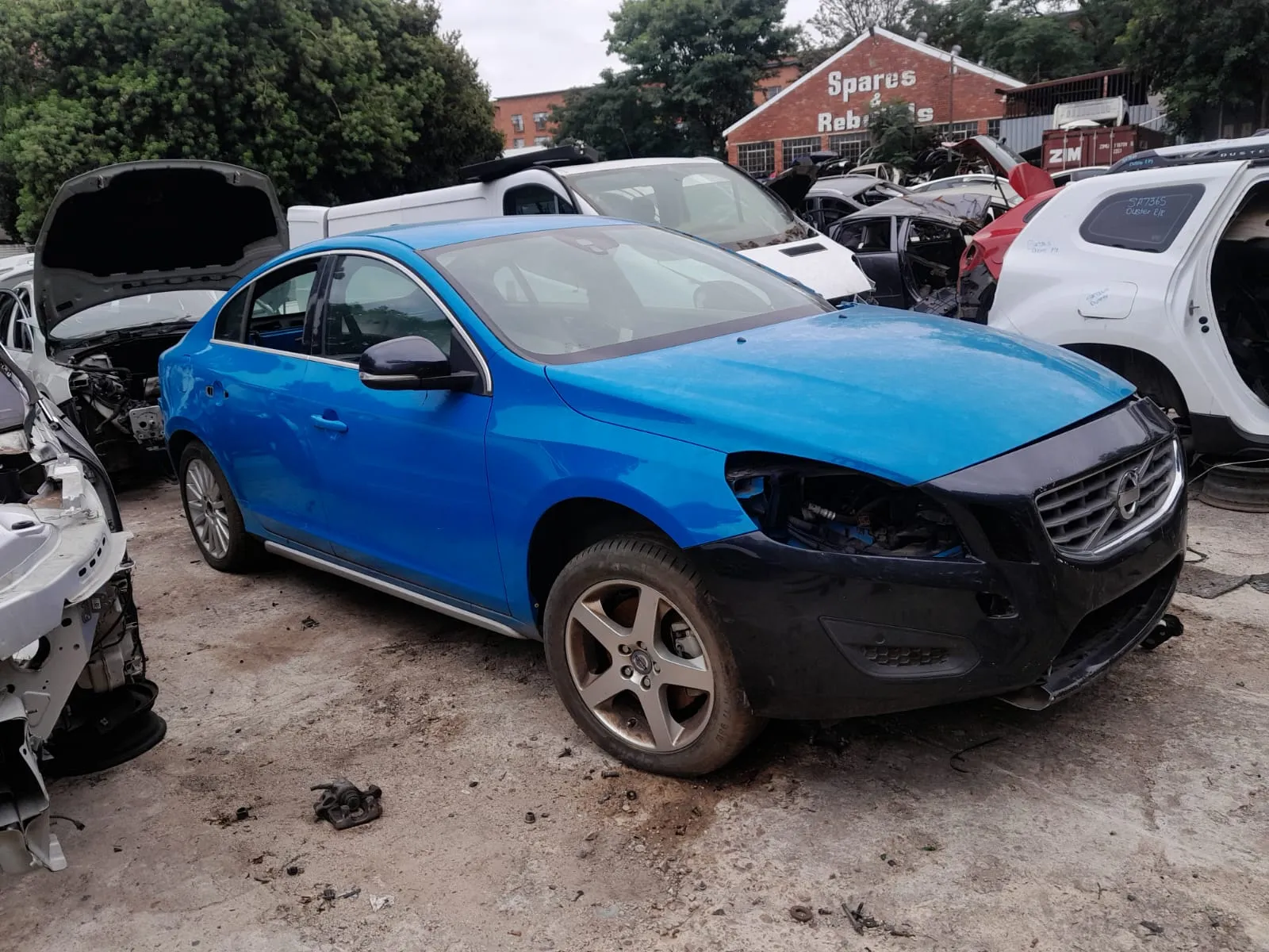 2012 Volvo S60  view 2