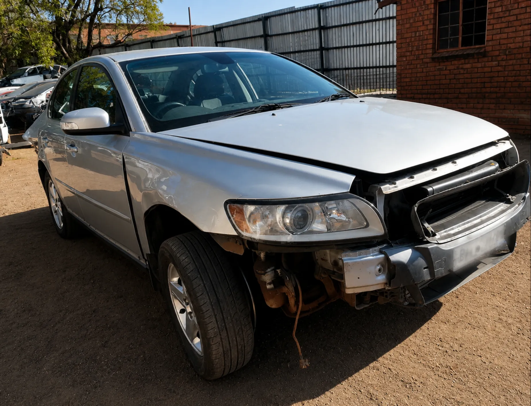 2010 Volvo S40  view 2
