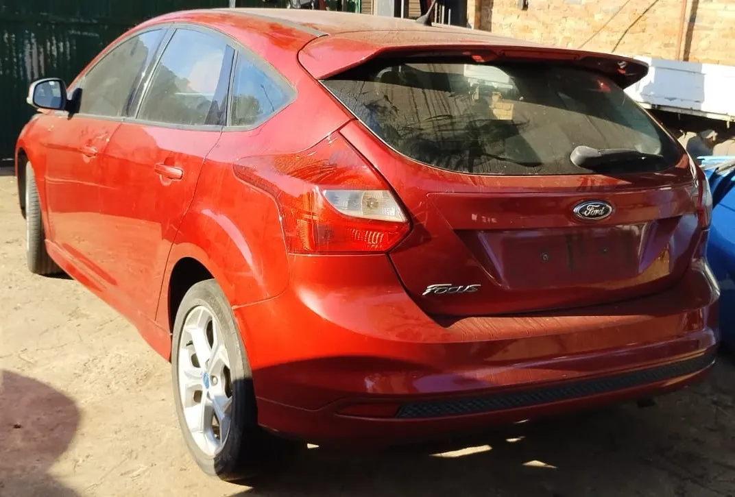 2012 Ford Focus view 7