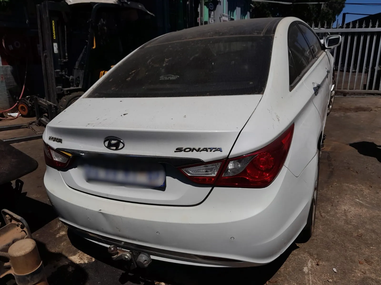 2013 Hyundai Sonata  view 3