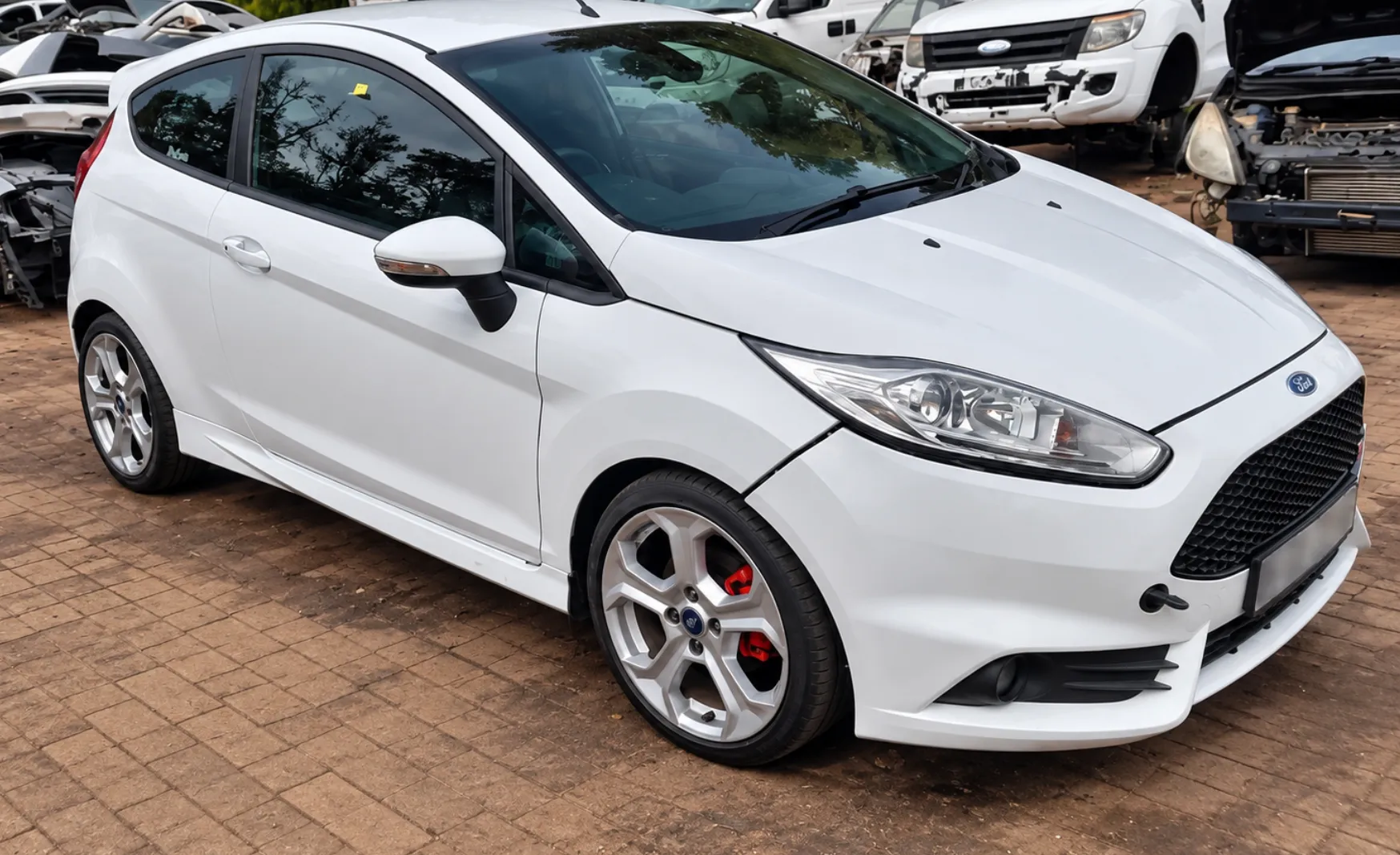 2016 Ford Fiesta DM00710 view 2