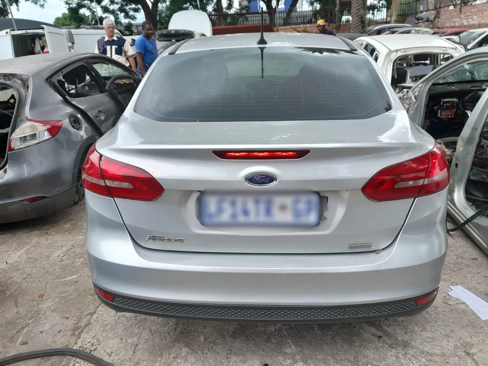 2017 Ford Focus  view 3