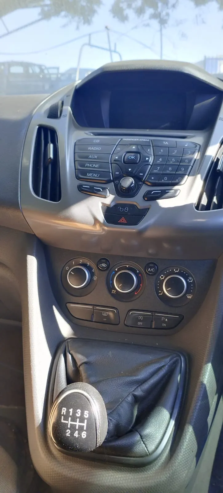 2016 Ford Transit view 9
