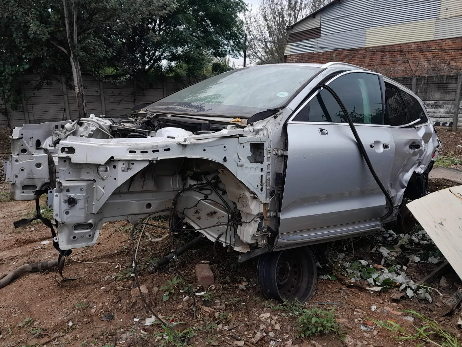 2017 Volvo XC60  view 2